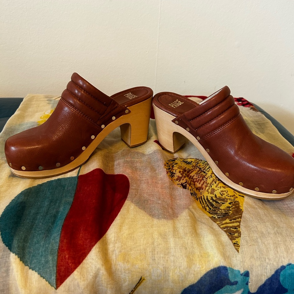 PAIGE Robbie- Whiskey Brown Leather Studded Clog Wooden Heel 7.5 - Picture 6 of 8
